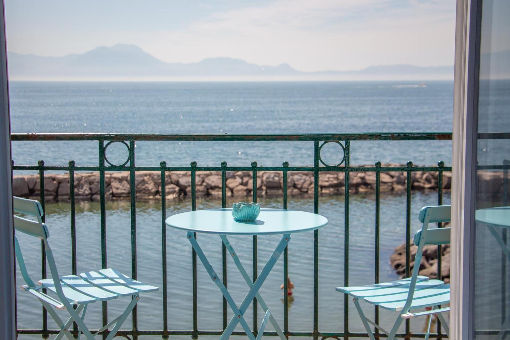 Wanderlust Aria Di Mare Appartement Napels Buitenkant foto