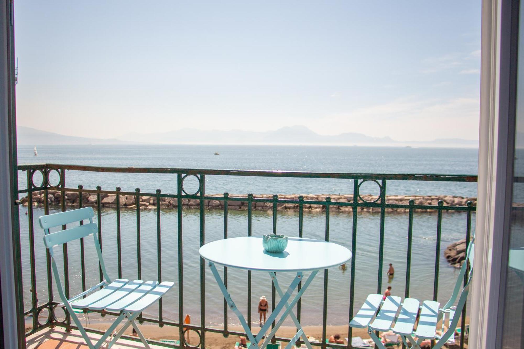 Wanderlust Aria Di Mare Appartement Napels Buitenkant foto