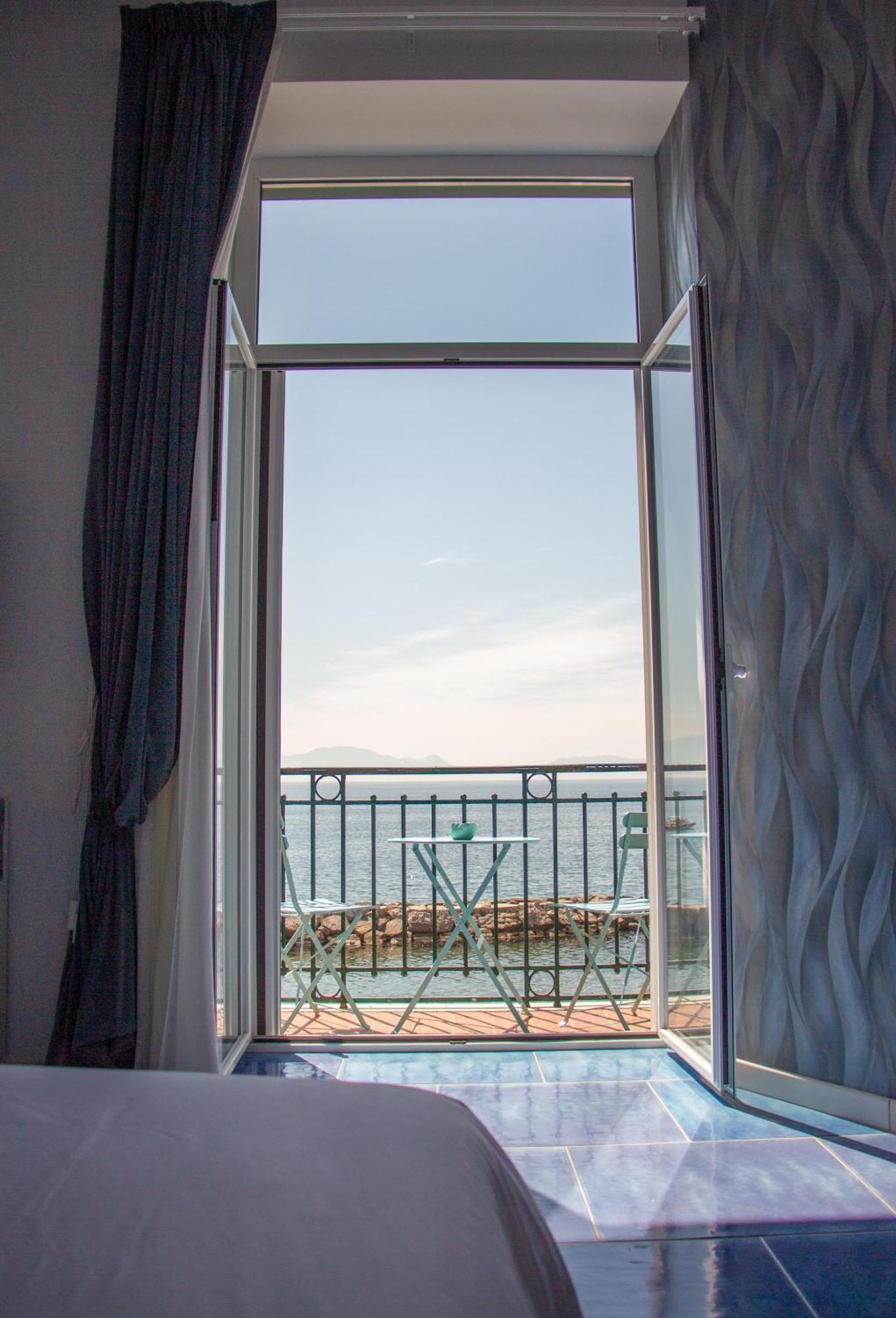 Wanderlust Aria Di Mare Appartement Napels Buitenkant foto